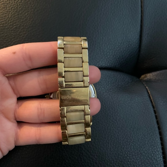 MICHAEL KORS WATCH - Picture 2 of 6